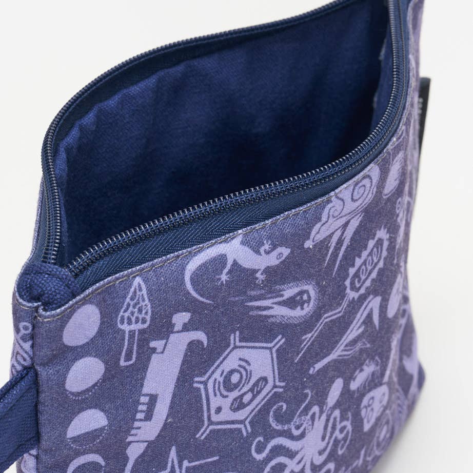 zip case "Science is magic that works" (purple)