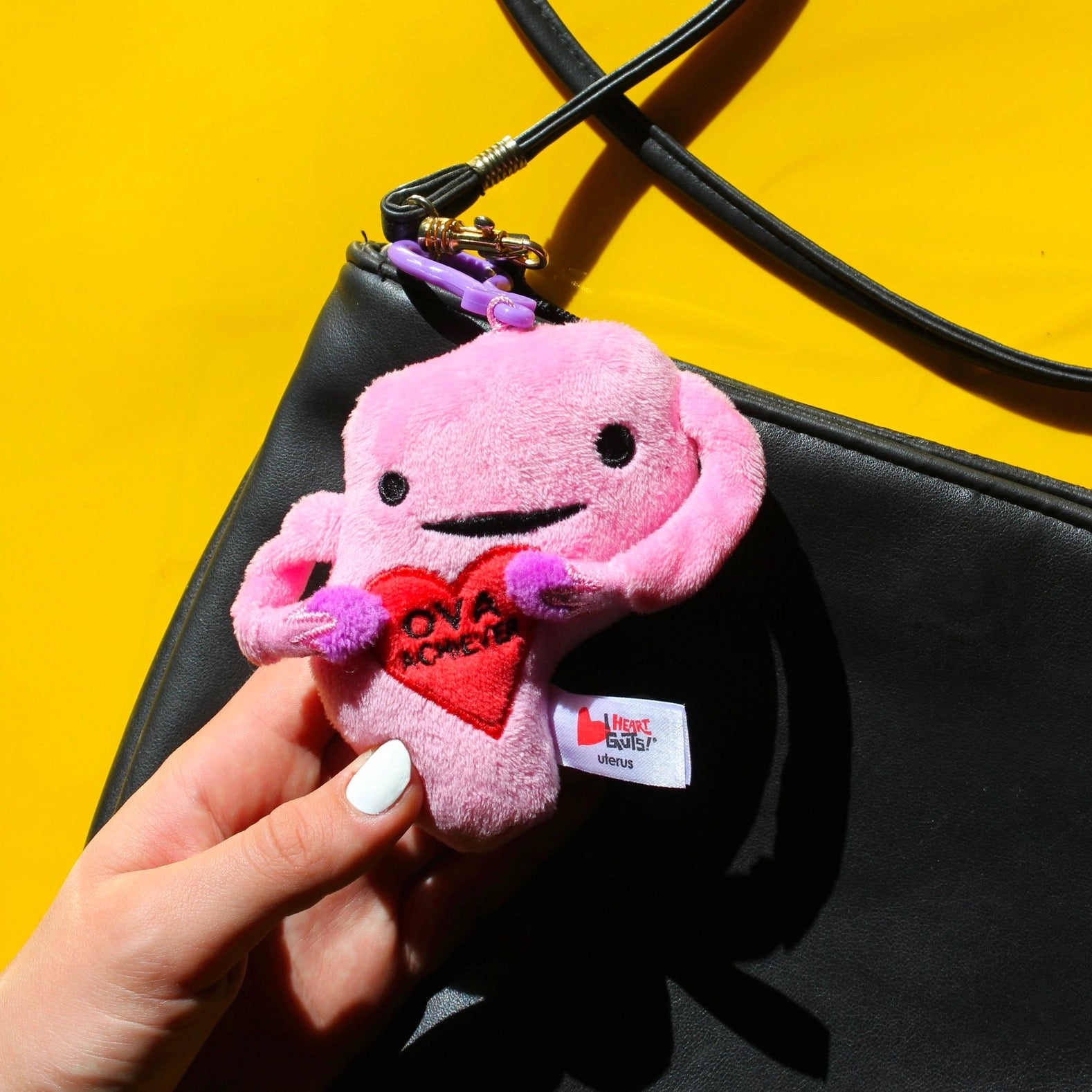 Keychain womb hug - Womb Service