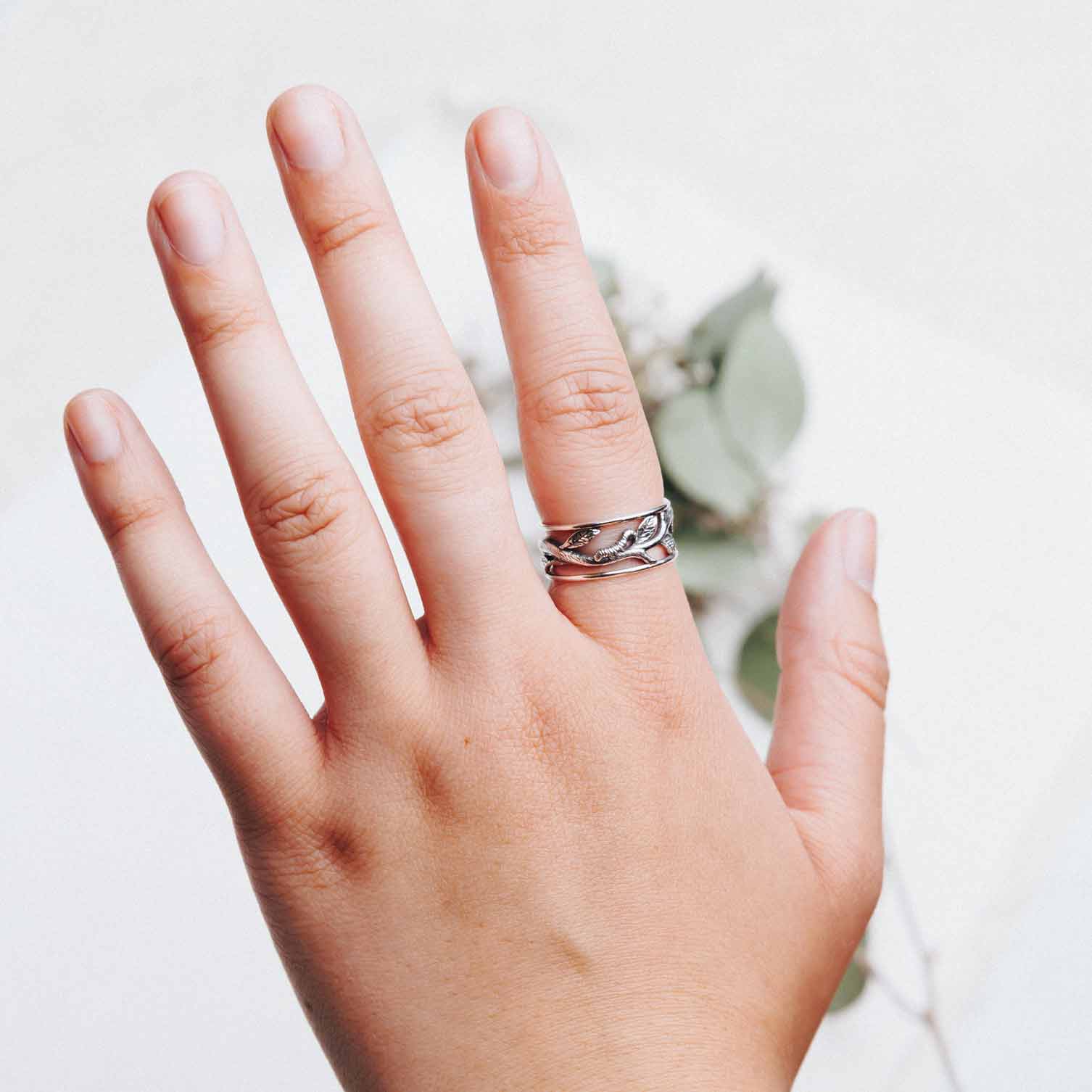 Zilveren ring metamorfose rups tot vlinder