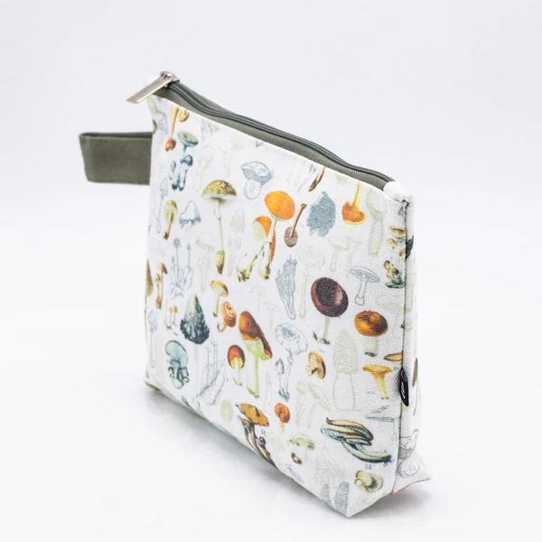 zip case "woodland mushrooms" - Fairy Positron