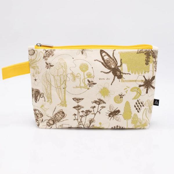 zip case honey bee - Fairy Positron