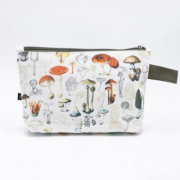 zip case "woodland mushrooms" - Fairy Positron